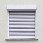 Volet roulant cassé à Périgueux : quels risques en cas de réparation tardive ?